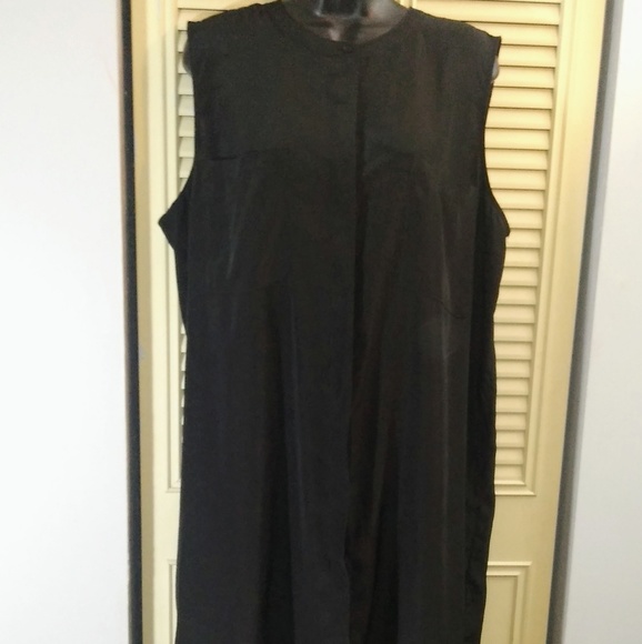 Black sleeveless shirt dress with high low - Picture 2 of 8